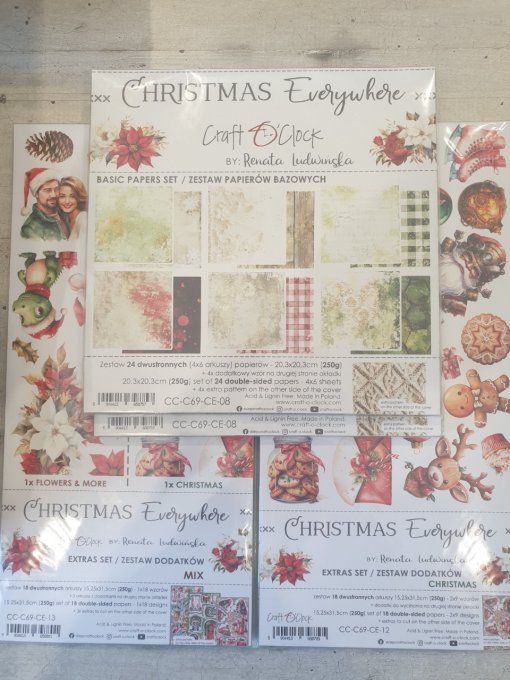 Lot N°3 - christmas everywhere