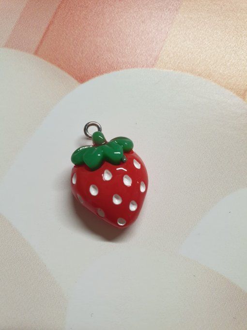 Breloque fraise, vendu à l'unité