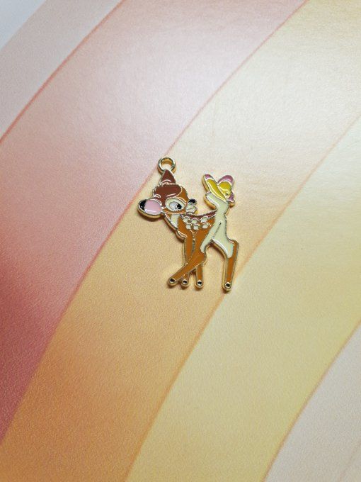 Breloque en métal couleur doré, Faon, dimension : 2.8x2cm environ, à l'unité 