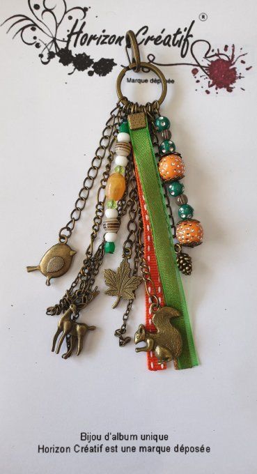 Bijou d'album et/ou porte-clés : Forêt, fait-main by Ninon (modèle unique)