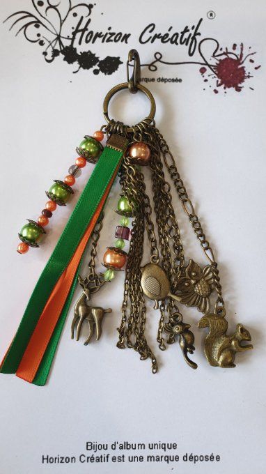 Bijou d'album et/ou porte-clés : Forêt, fait-main by Ninon (modèle unique)