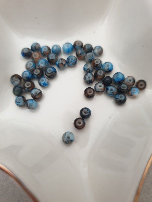 Perles en verre ronde, couleur bleu et marron marbré, diamètre 4mm environ, x10
