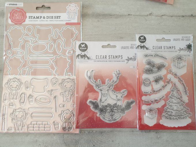 Lot N°28 - 3 planches de Tampons - StudioLight