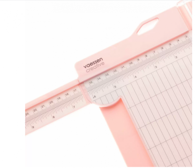 Massicot, Vaessen, couleur rose avec règle pliante jusqu'à 43cm