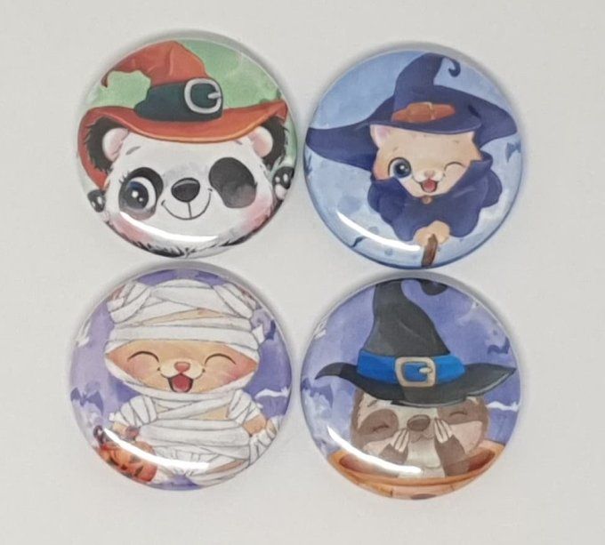 4 badges, 25mm de diamètre - Halloween 