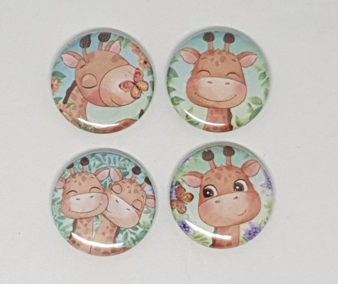 4 badges, 25mm de diamètre - Girafe