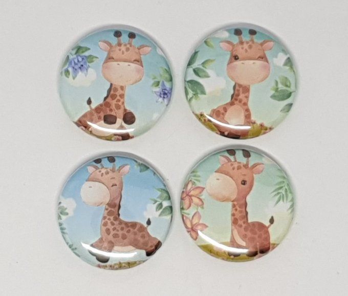 4 badges, 25mm de diamètre - Girafe