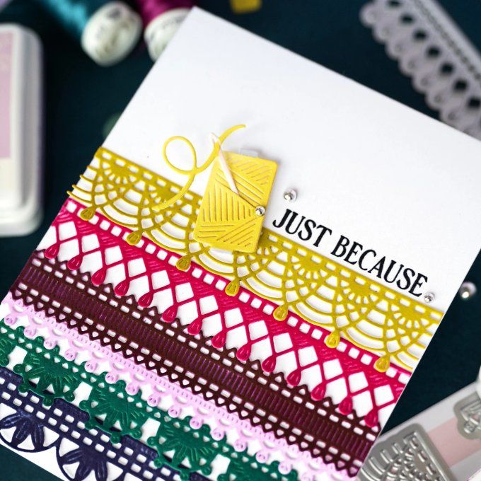 7 Dies - PinkFresh - The stitch Edit Heritage lace, longueur approximative : 11.2cm environ