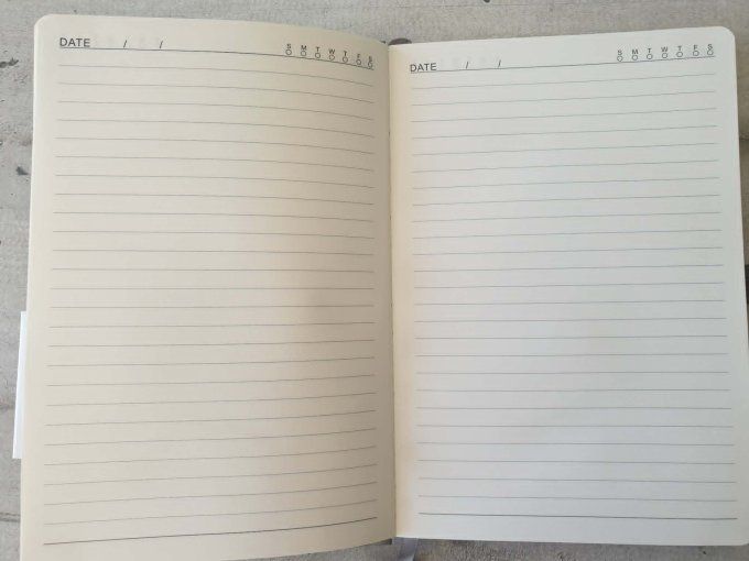 Carnet ligné, format A5 - épaisseur papier 80gsm - 192 pages - rose gold