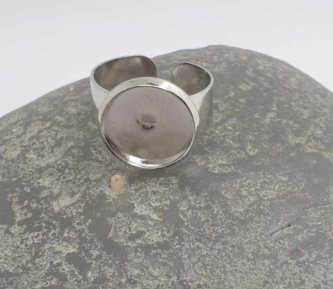 Support de bague cabochon rond en métal argenté, dimension intérieure : 14mm - à l'unité