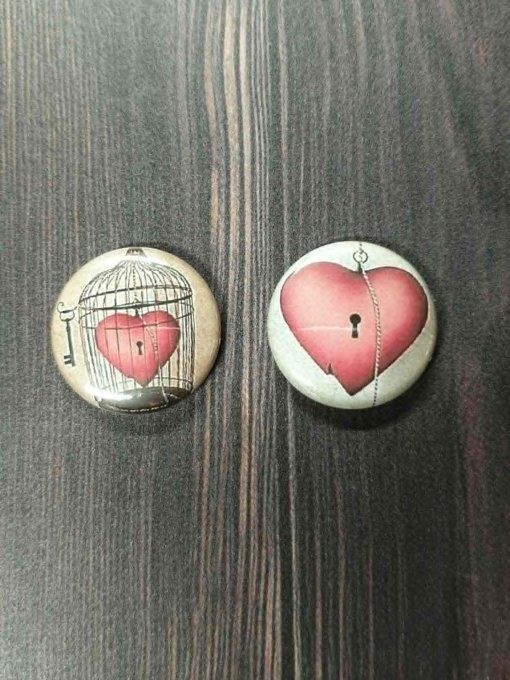 2 badges, 25mm de diamètre - Clé & Coeur