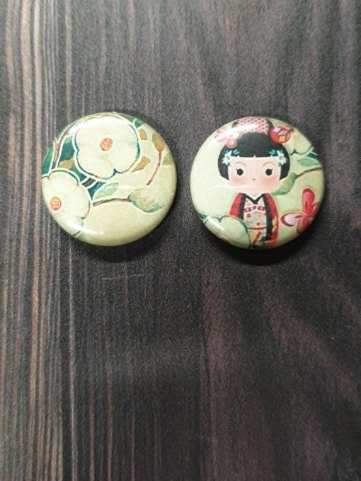 2 badges, 25mm de diamètre - Thème asiatique