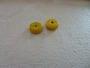 Perles "rondelle", howlite, jaune légèrement marbré, x5