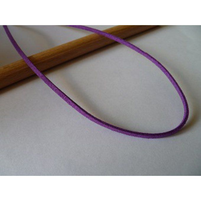 Suédine couleur violette